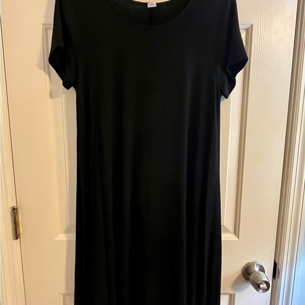 Old Navy Classic Black T-shirt Dress